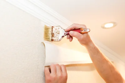 Pose de papier peint à Carayac — revêtements muraux et toiles de verre
